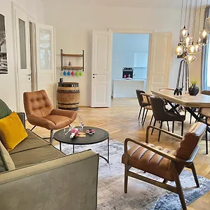 https://loft2becity-loft-for-8.vienna-besthotels.com